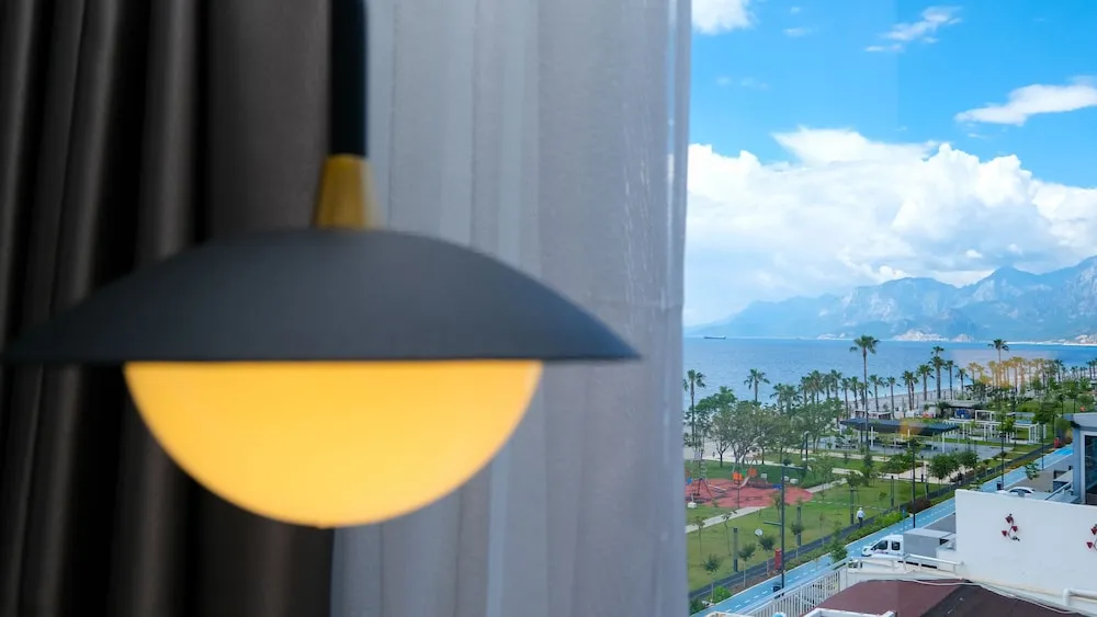 Direct Sea View Double or Twin Room