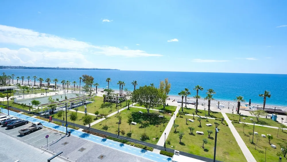 Direct Sea View Double or Twin Room