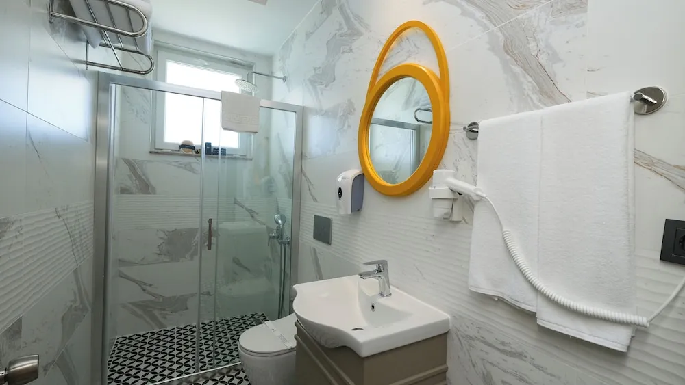 Partical Sea View Room