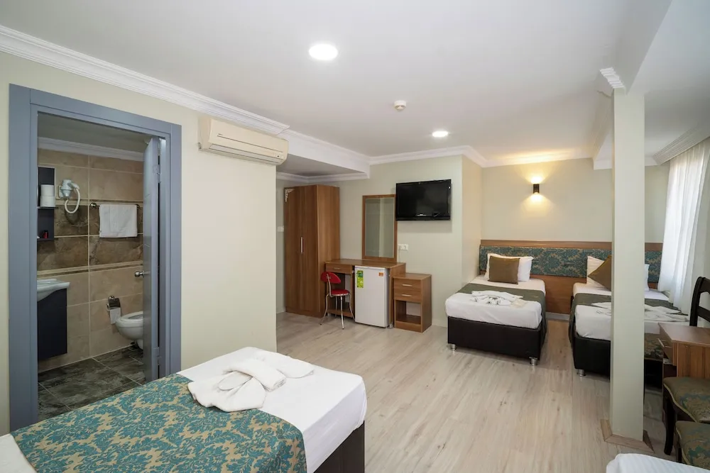 Standard Dört Kişilik Oda