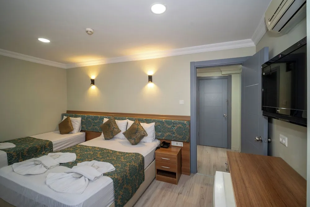 Standard Üç Kişilik Oda