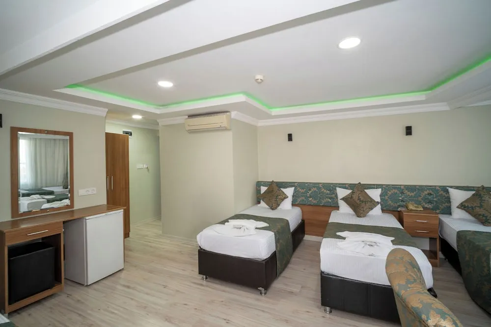 Standard Üç Kişilik Oda