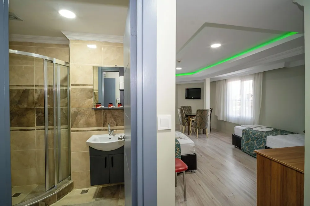 Standard Üç Kişilik Oda