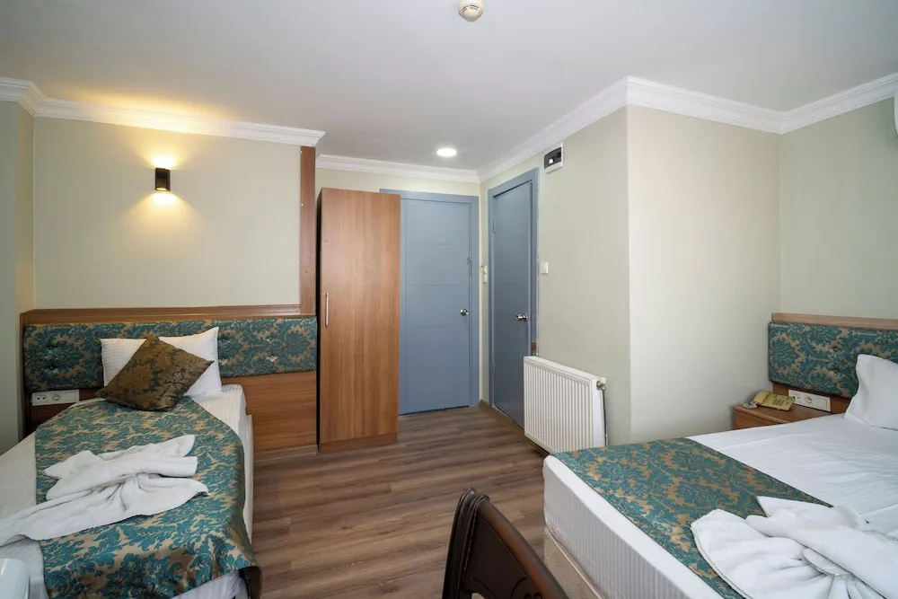 Standard Üç Kişilik Oda