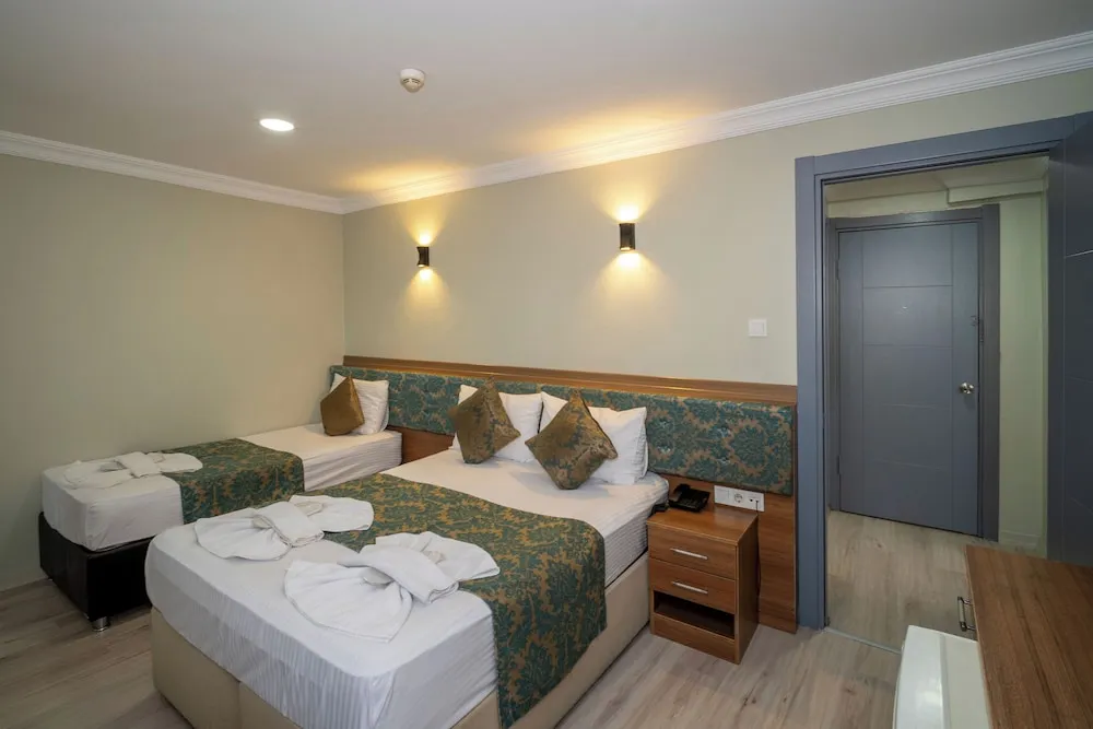 Standard Üç Kişilik Oda