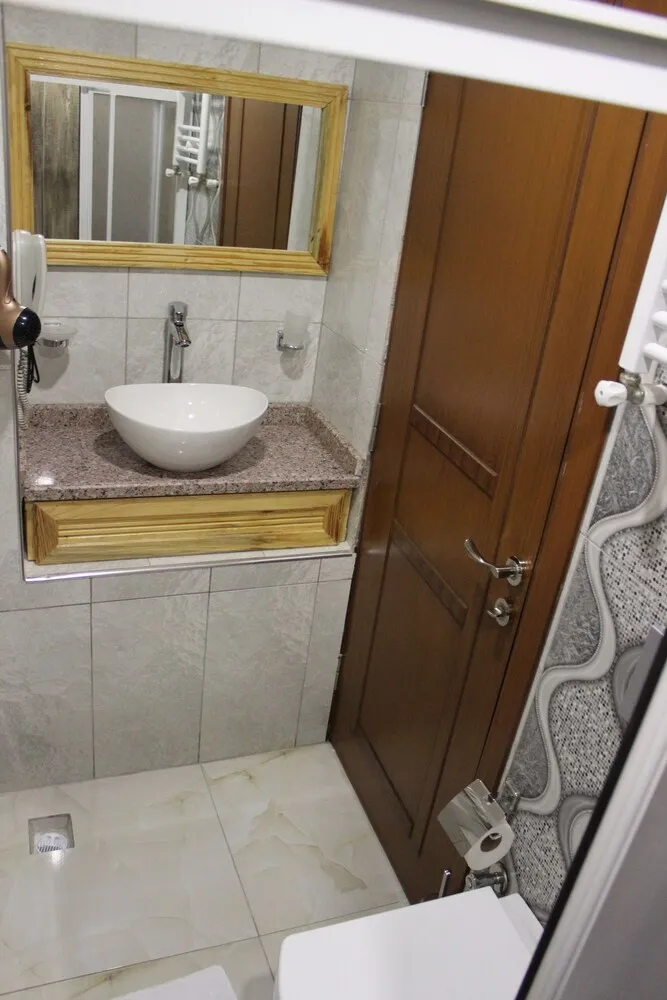 Economy Tek Büyük Yataklı Oda