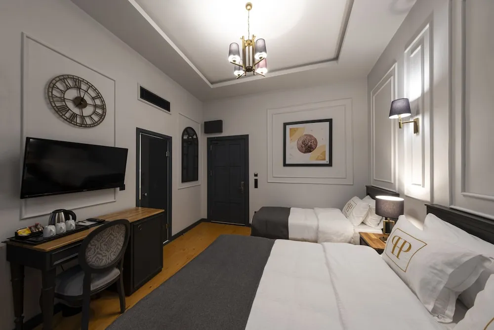 Deluxe Üç Kişilik Oda