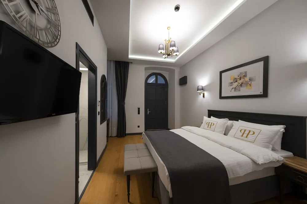 Deluxe Family Suite
