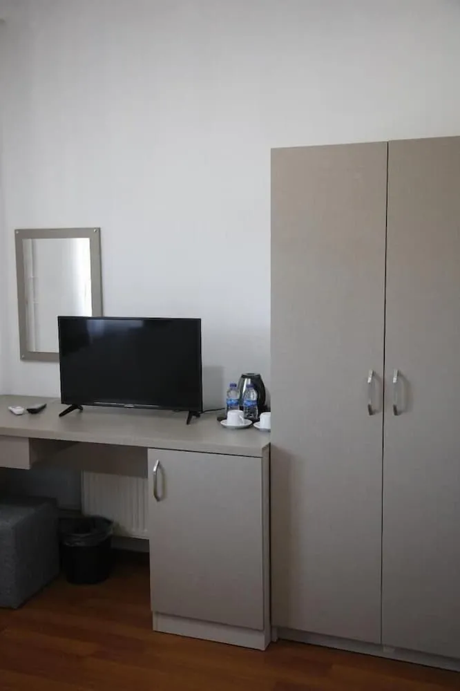 Economy Tek Büyük Yataklı Oda