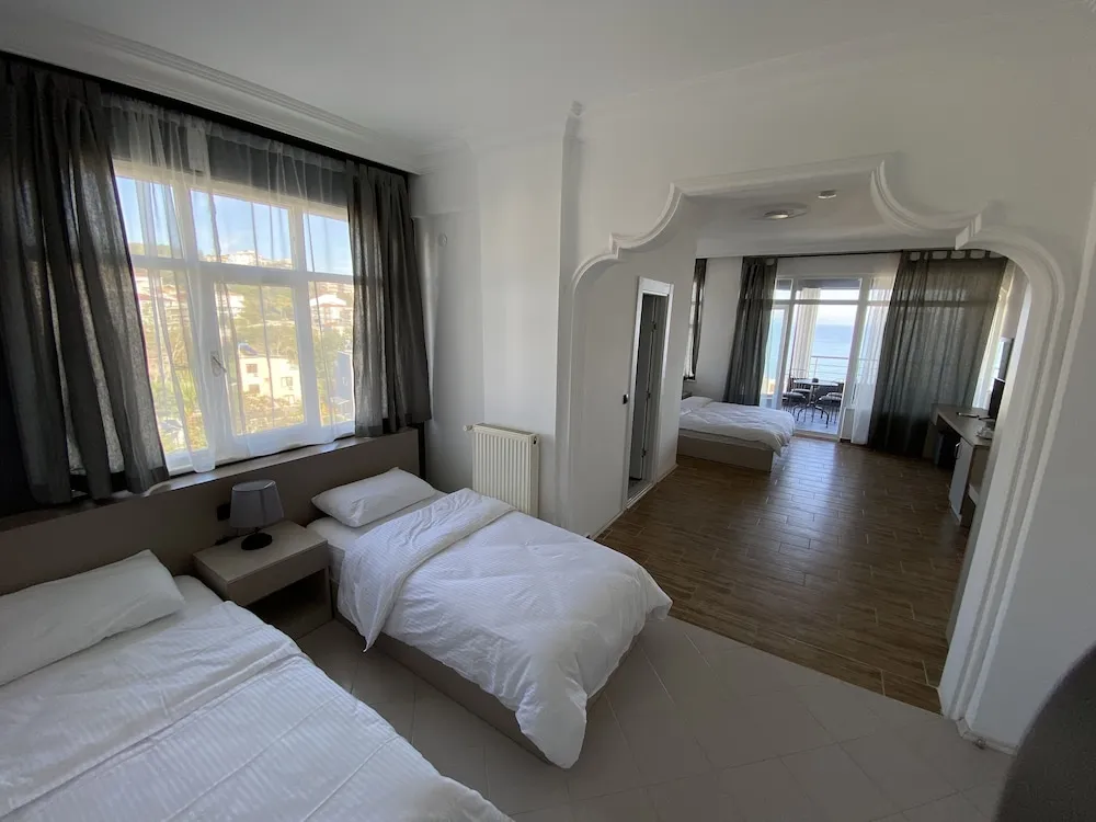 Deluxe Dört Kişilik Oda