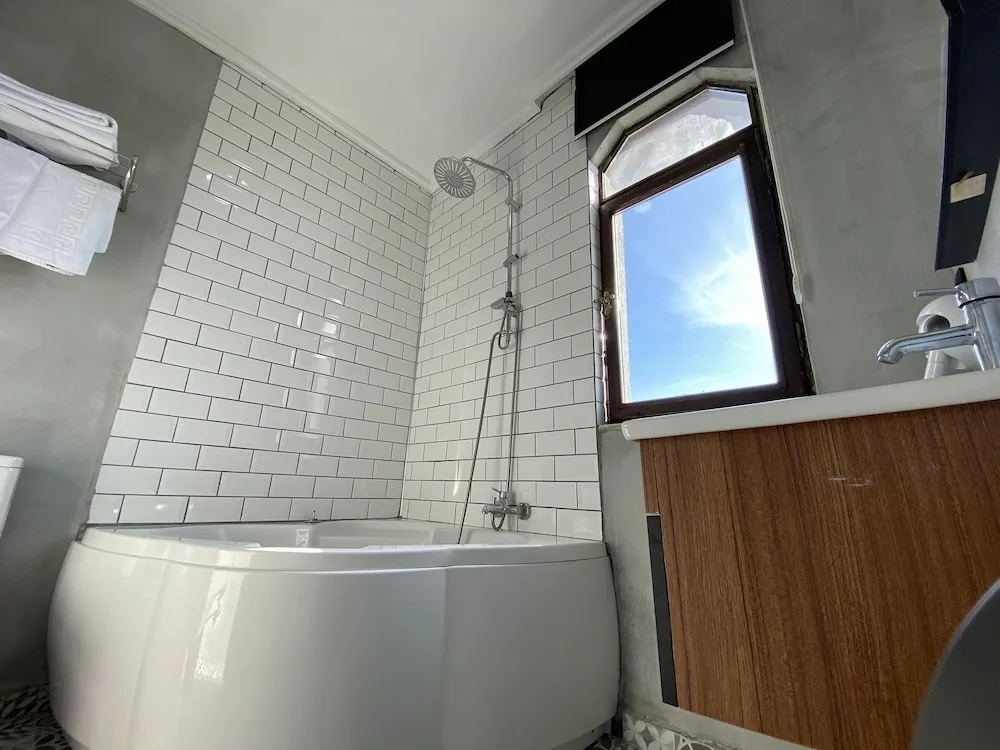 Deluxe Üç Kişilik Oda