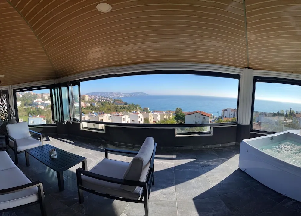 Deluxe Çatı Katı Süiti (Penthouse), Deniz Manzaralı