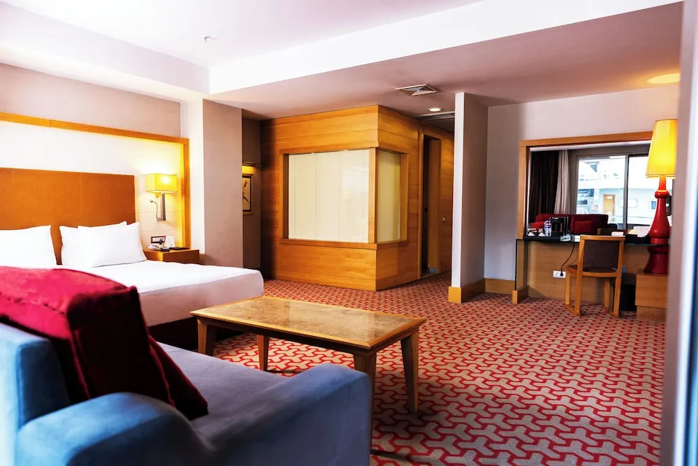 Grand Deluxe Room with Garden View