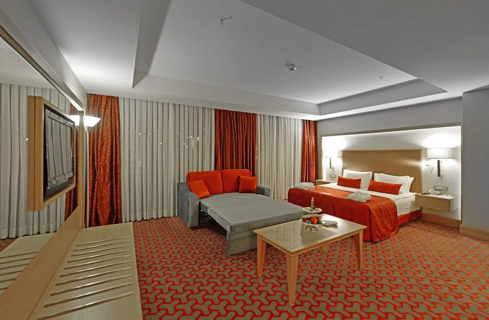 One Bedroom Suite