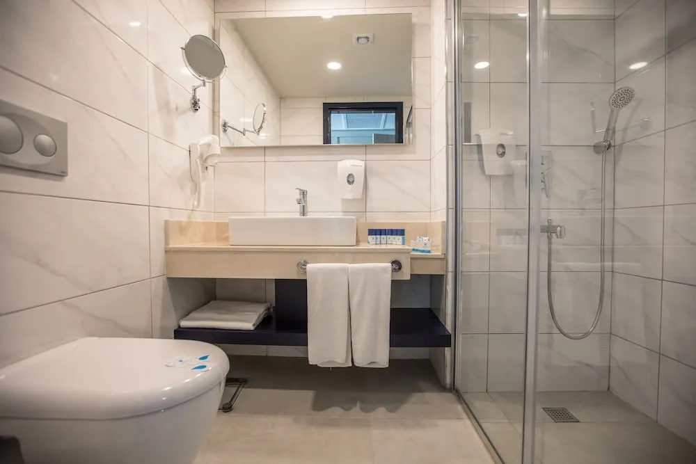 Standart Direkt Deniz Manzaralı Oda
