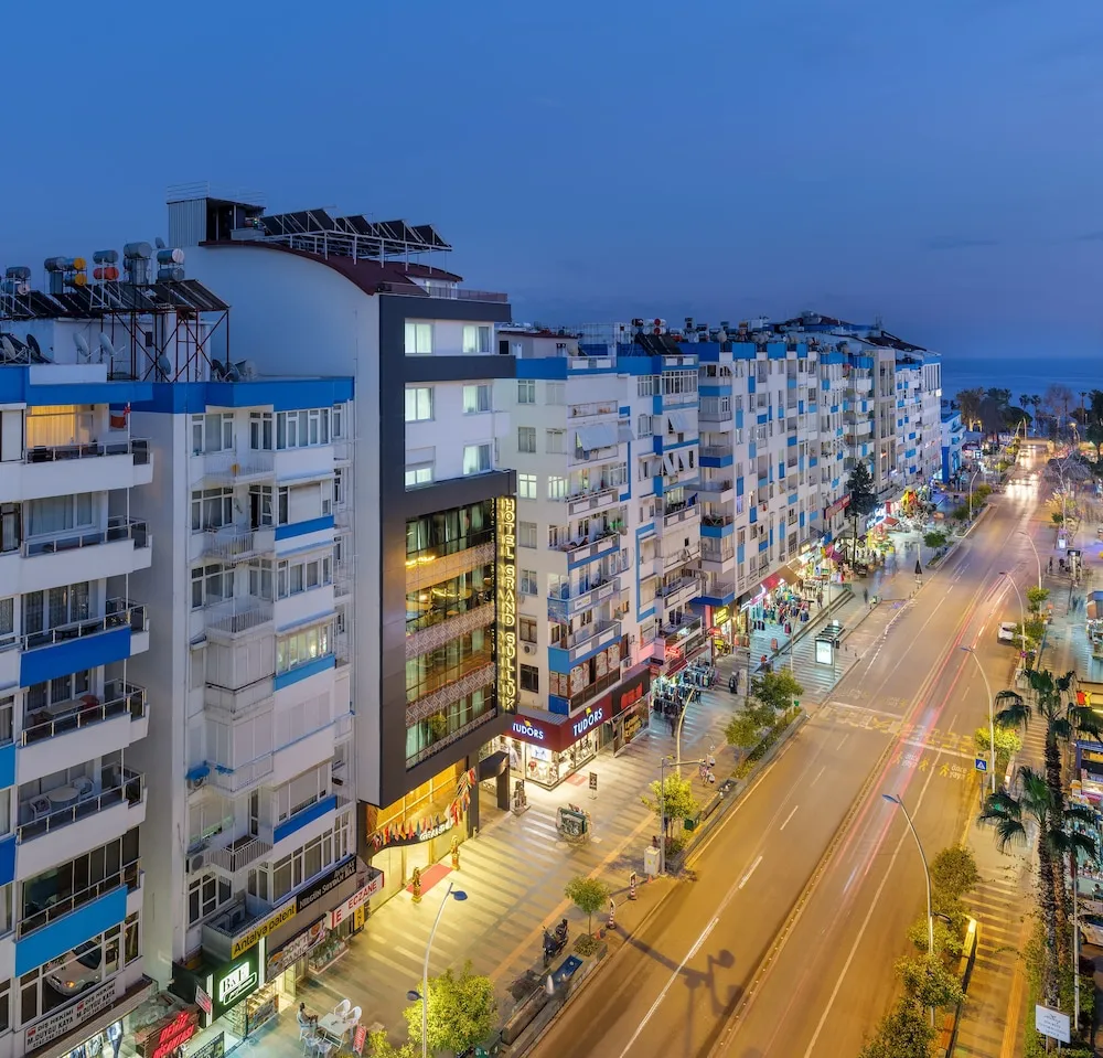 Grand Güllük Hotel & Spa