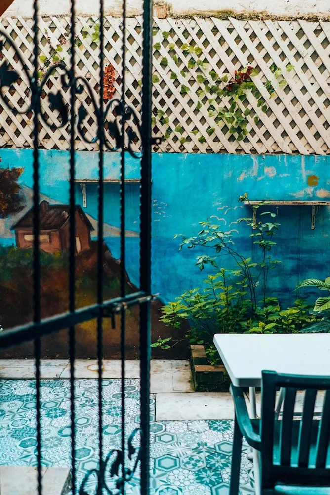 Economic Room with Shared Bathroom