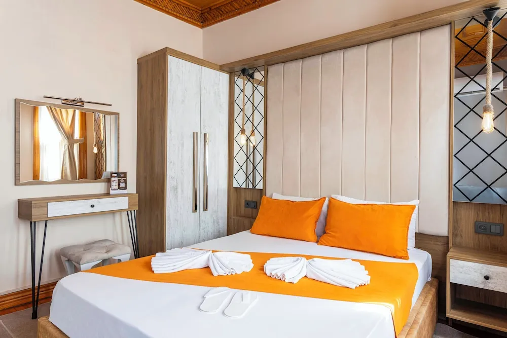 Standard Üç Kişilik Oda