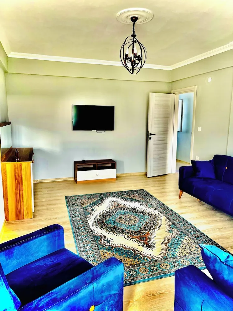 Grand Apart Daire, Dağ Manzaralı