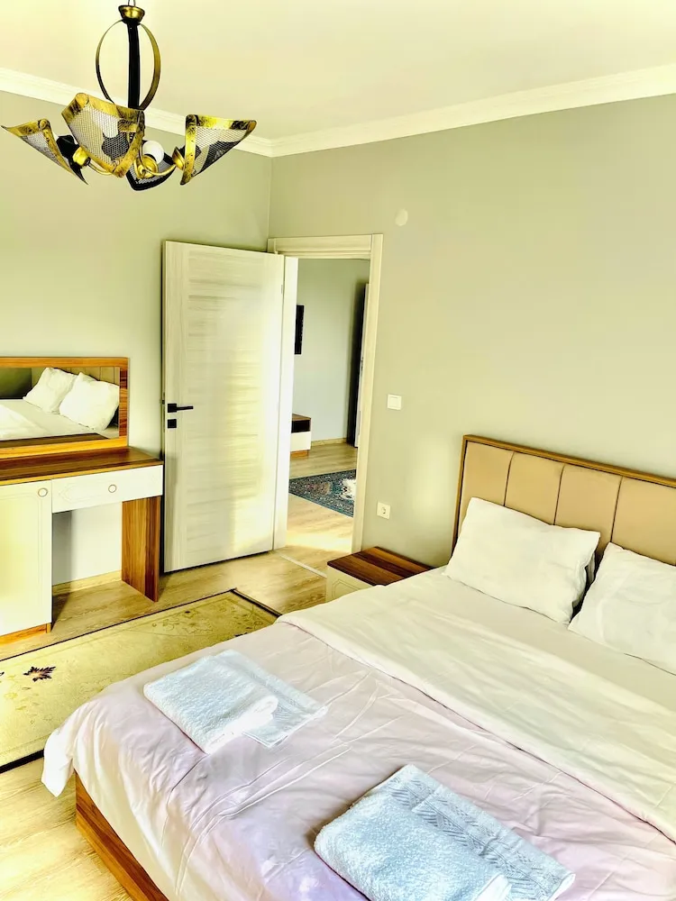 Grand Apart Daire, Dağ Manzaralı