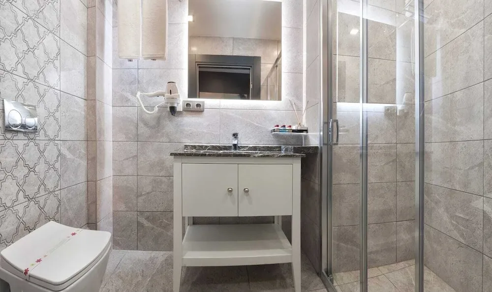 Deluxe Üç Kişilik Oda