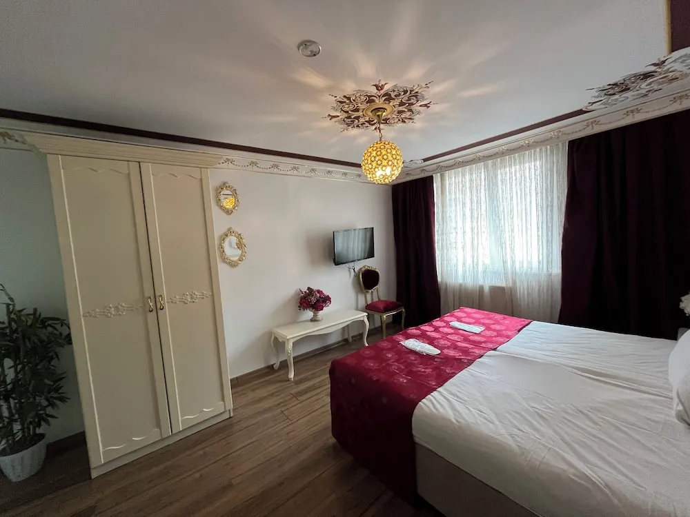 Standard Tek Büyük Yataklı Oda