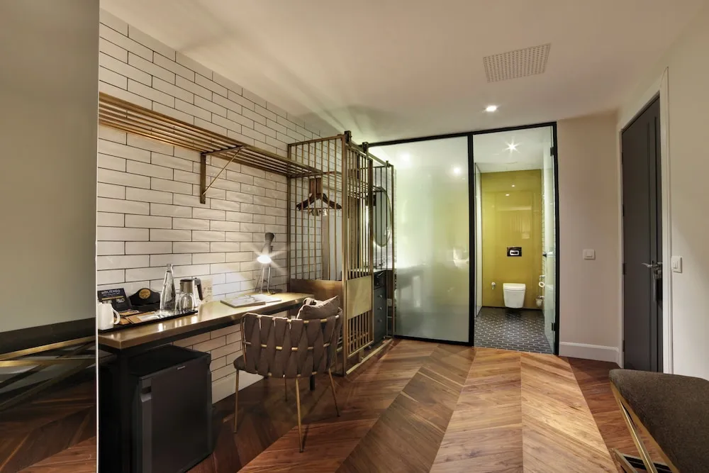 Marina Deluxe Room