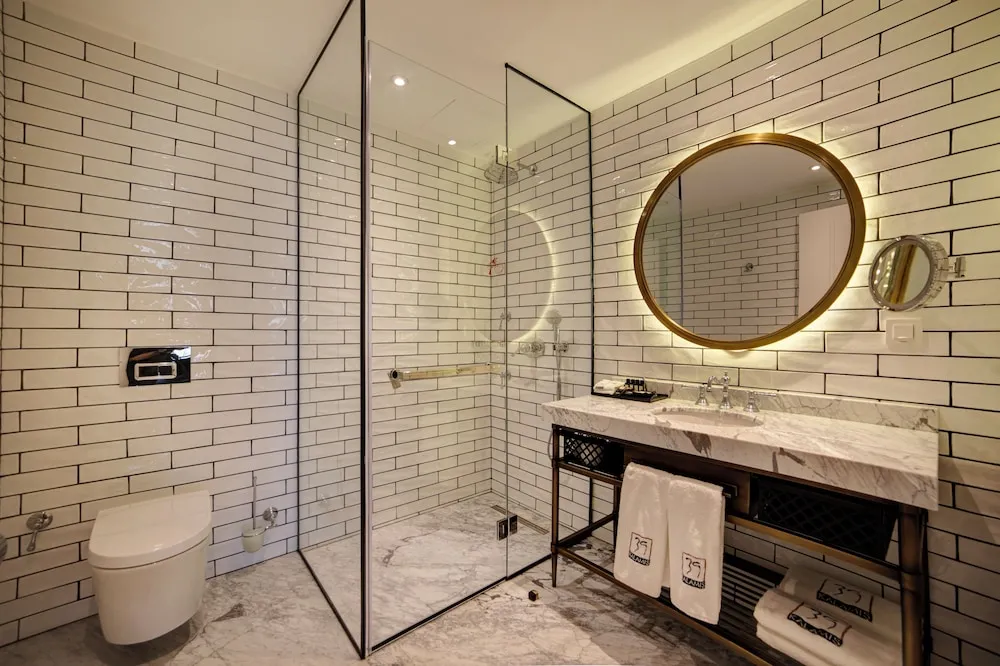 Marina Deluxe Room