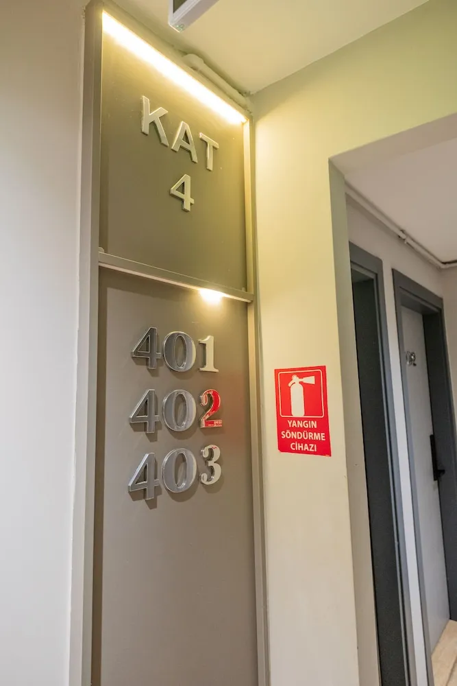 Standard Tek Büyük Yataklı Oda