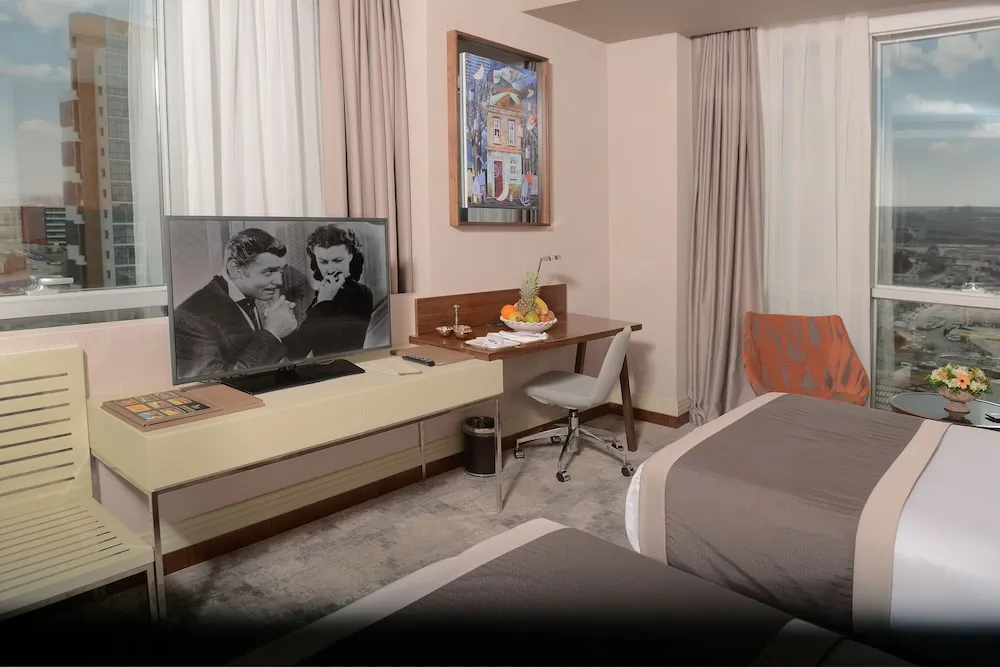 Deluxe Tek Büyük veya İki Ayrı Yataklı Oda