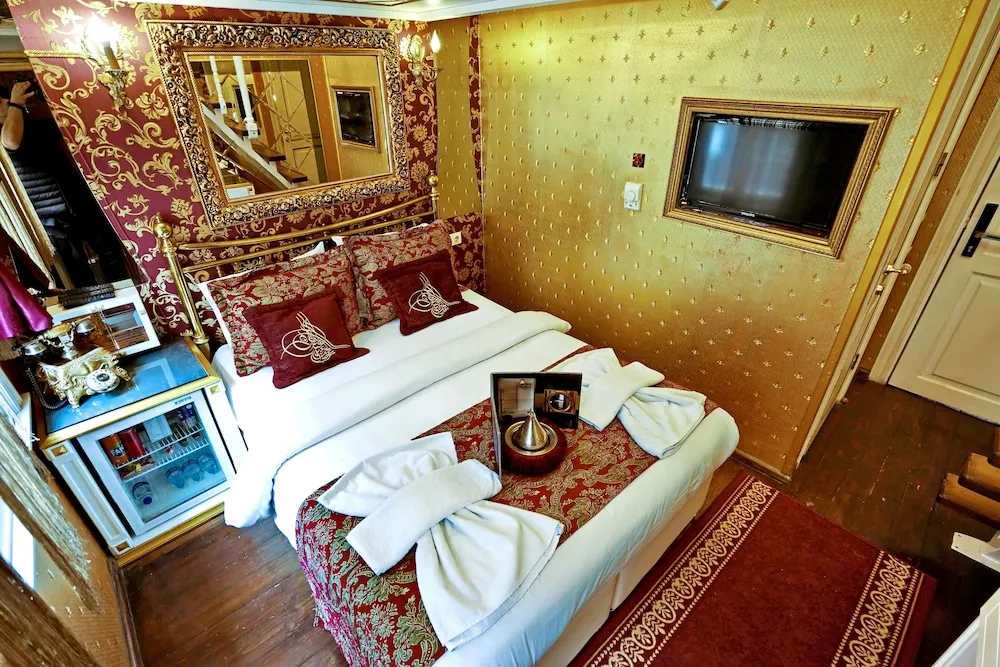Deluxe Tek Büyük Yataklı Oda