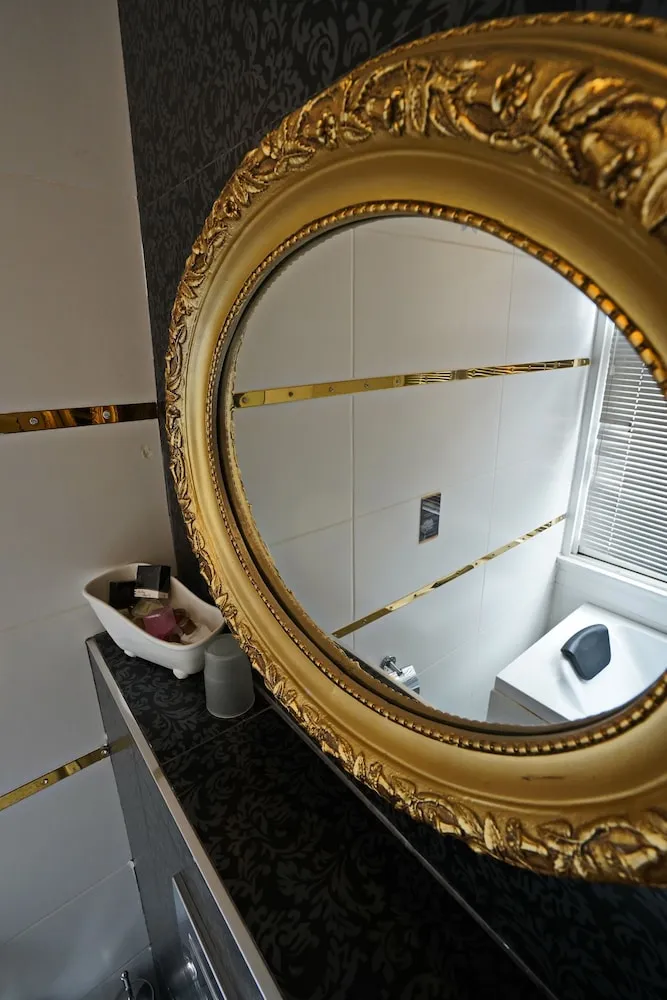 Deluxe Üç Kişilik Oda