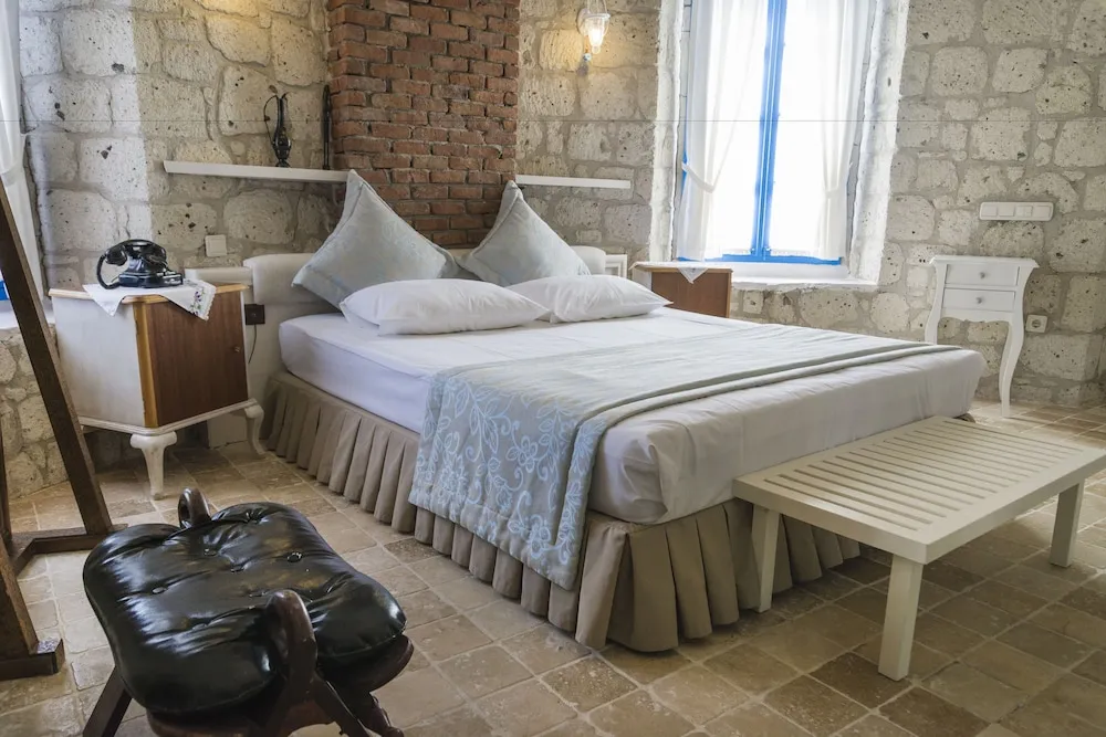 Deluxe Tek Büyük Yataklı Oda