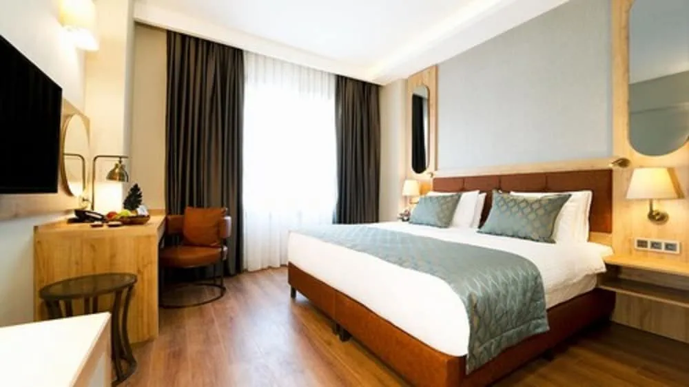 Standard Tek Büyük Yataklı Oda