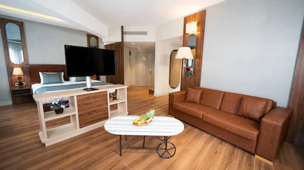 Suite with Balcony