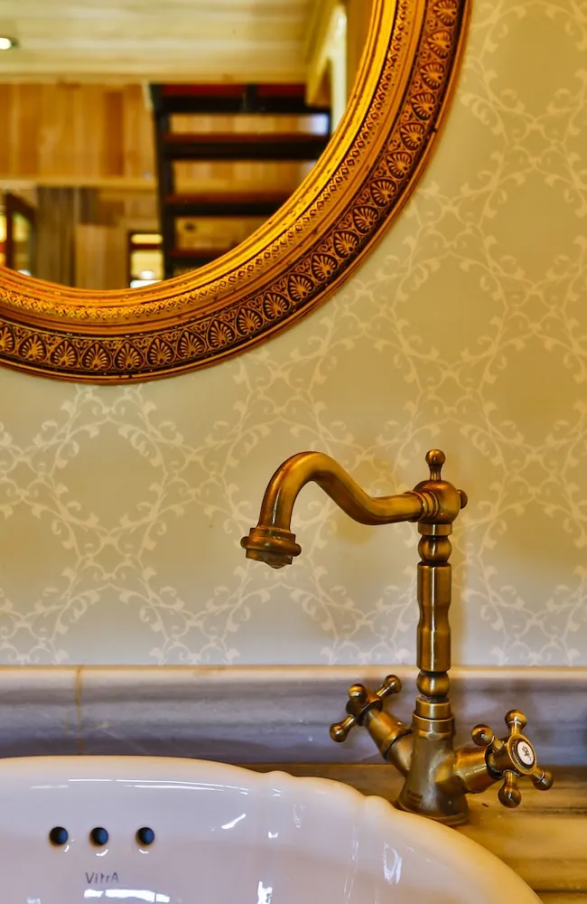 Swan Suite