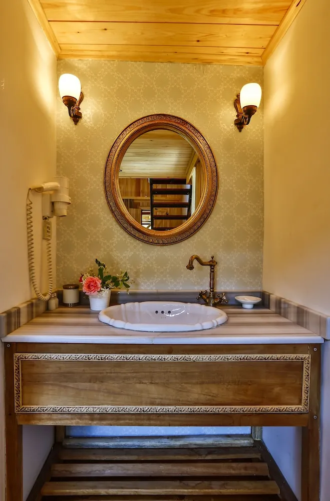 Swan Suite