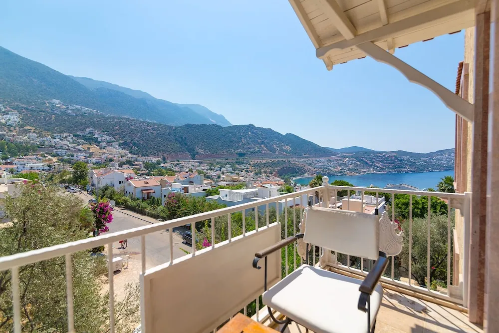 Standard Oda, Balkon