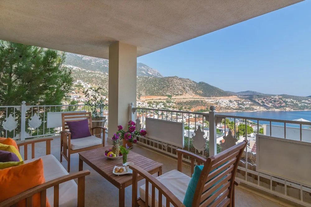 Deluxe Oda, Balkon, Deniz Manzaralı