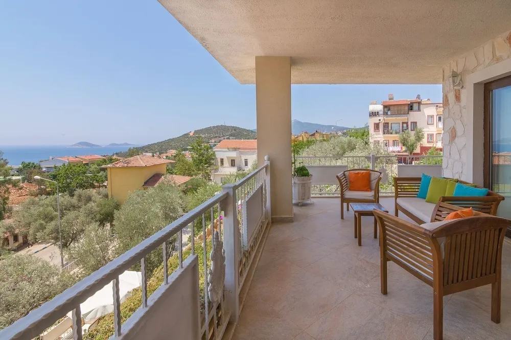 Deluxe Oda, Balkon, Deniz Manzaralı