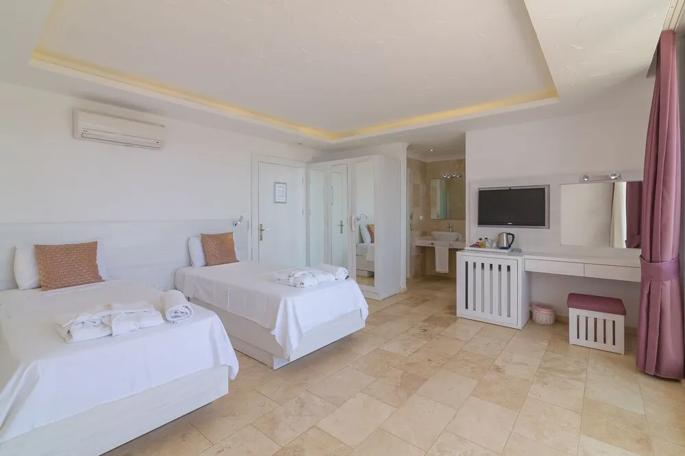Deluxe Oda, Balkon, Deniz Manzaralı