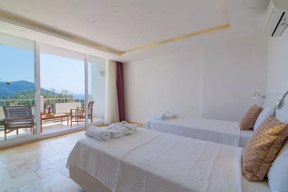 Deluxe Oda, Balkon, Deniz Manzaralı