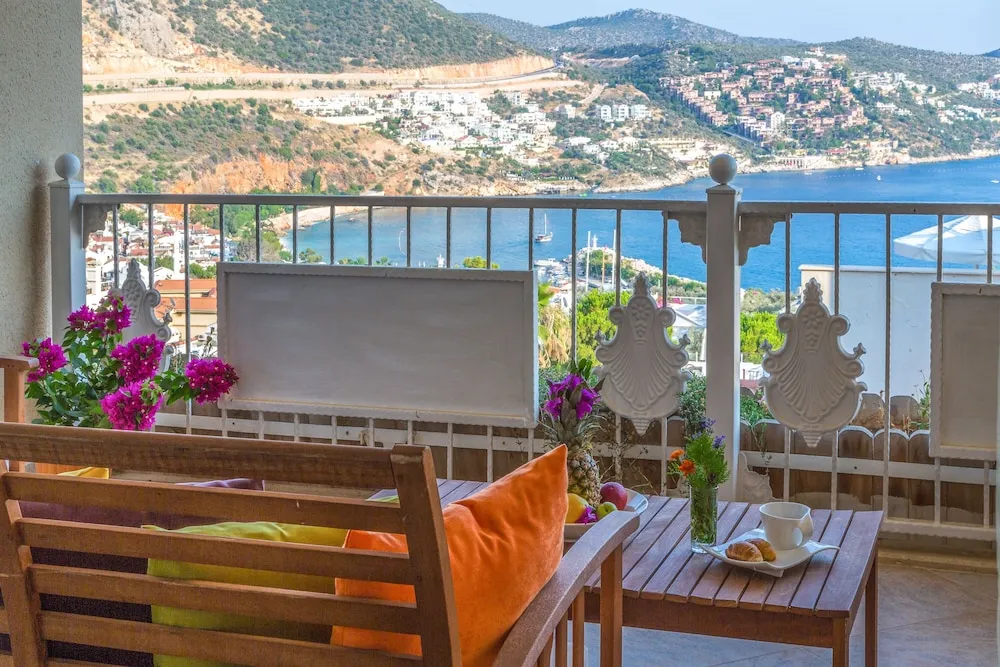 Deluxe Oda, Balkon, Deniz Manzaralı