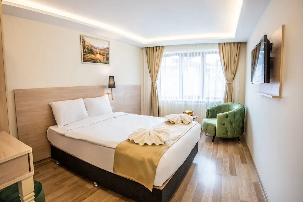 Deluxe Tek Büyük Yataklı Oda