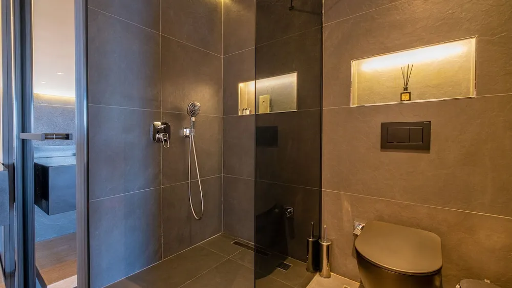 Aqua Suite with Private Pool and Sauna