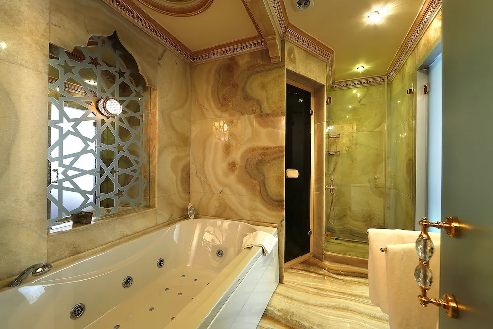 King Suite