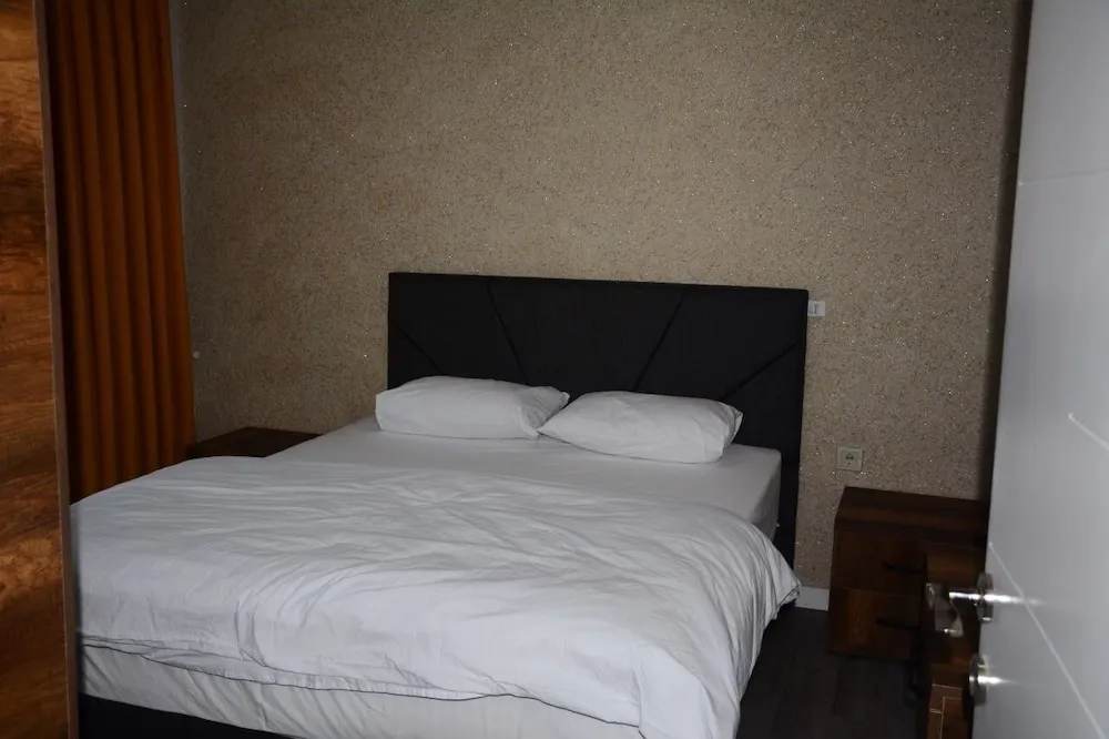 Apart Daire, Bahçe Manzaralı