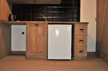 Rooftop Balat Rooms & Apartments Turkuaz Olive