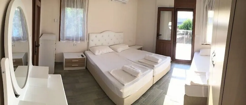 Standard Üç Kişilik Oda
