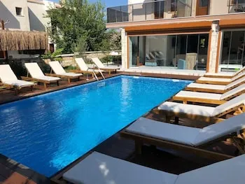 Çeşmeli Butik Otel
